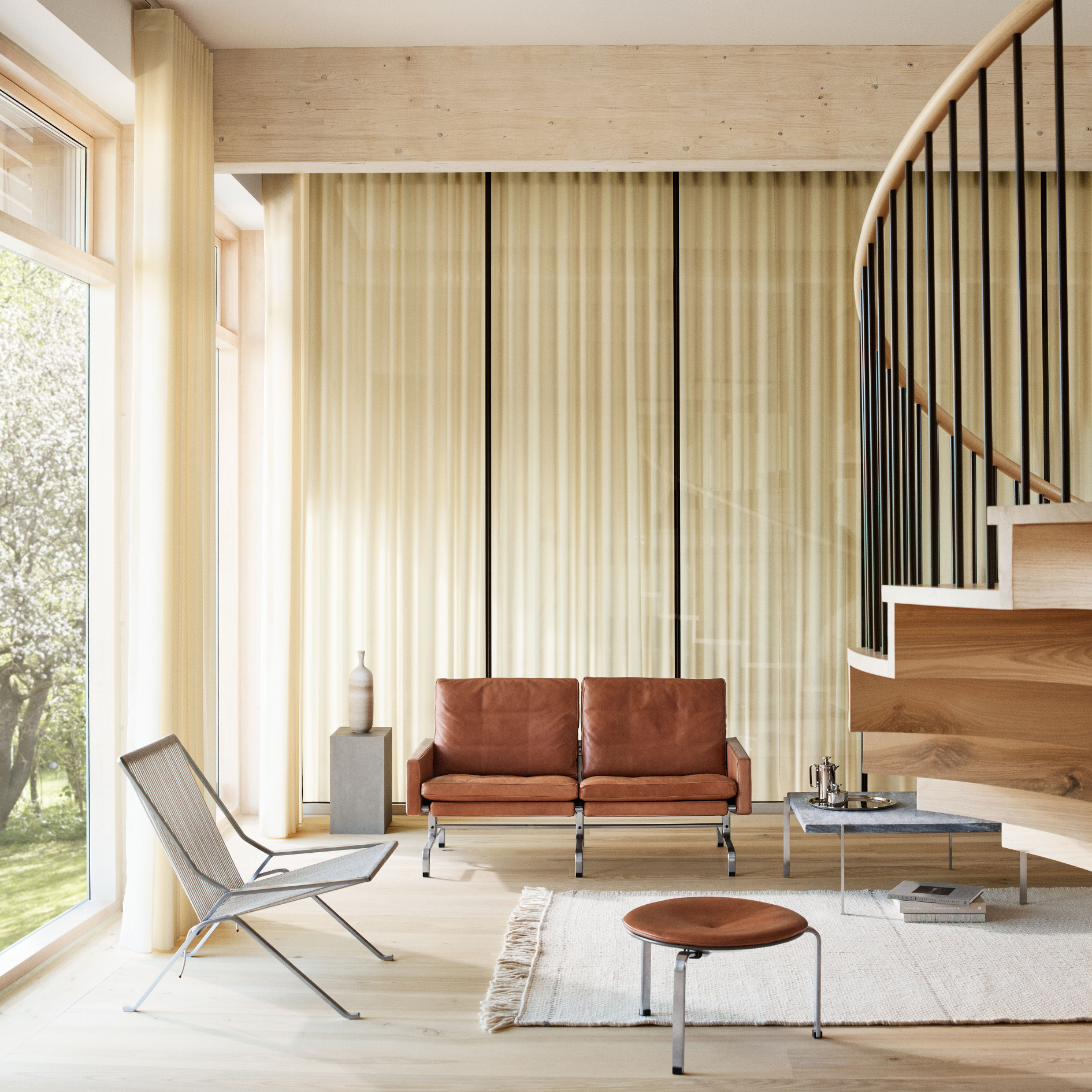 PK25 Lounge Chair